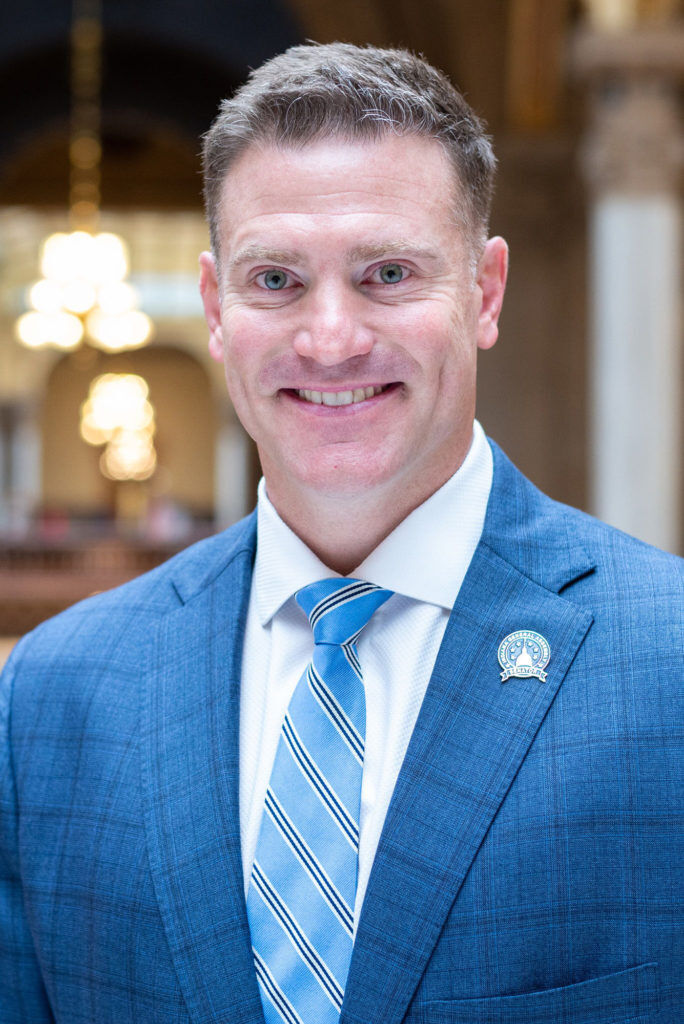 Governor vetoes SB 5, but Senate returns Monday and could override his veto